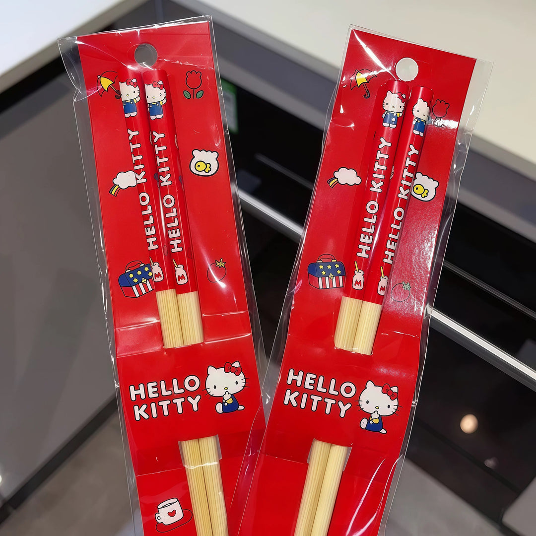 Sanrio™️ Non-slip Bamboo Chopsticks 🥢 – Antibacterial & Mold-resistant, Kid-friendly, 21cm