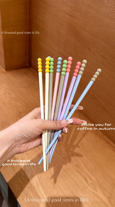 Candy-Colored Alloy Chopsticks 🥢 – Antibacterial, Mold-Resistant, Heat-Resistant & Non-Slip – Set of 5 Pairs for Household Use