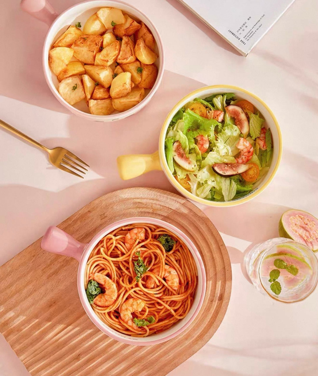 Sanrio™ Ceramic Handle Bowl – Oven & Baking Safe 🫕 Fruit & Salad Bowl