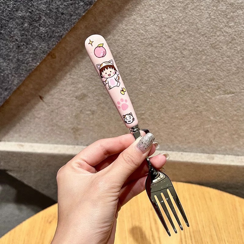 【Chibi Maruko-chan™ 】3-Piece Portable Utensil Set – Stainless Steel Spoon, Fork & Chopsticks