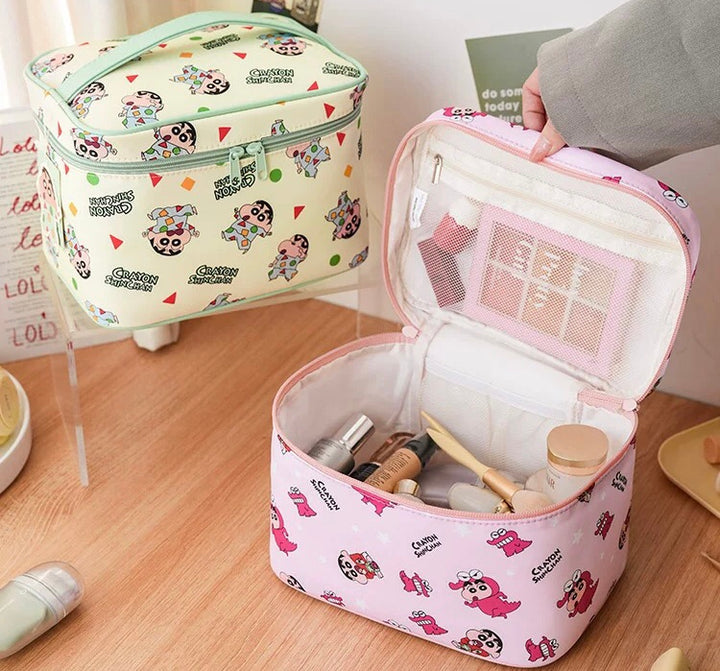 Crayon Shin-chan™ Travel Toiletry & Skincare Bag
Spacious, Multi-Compartment Organizer with Handle – Perfect for Travel & Daily Use