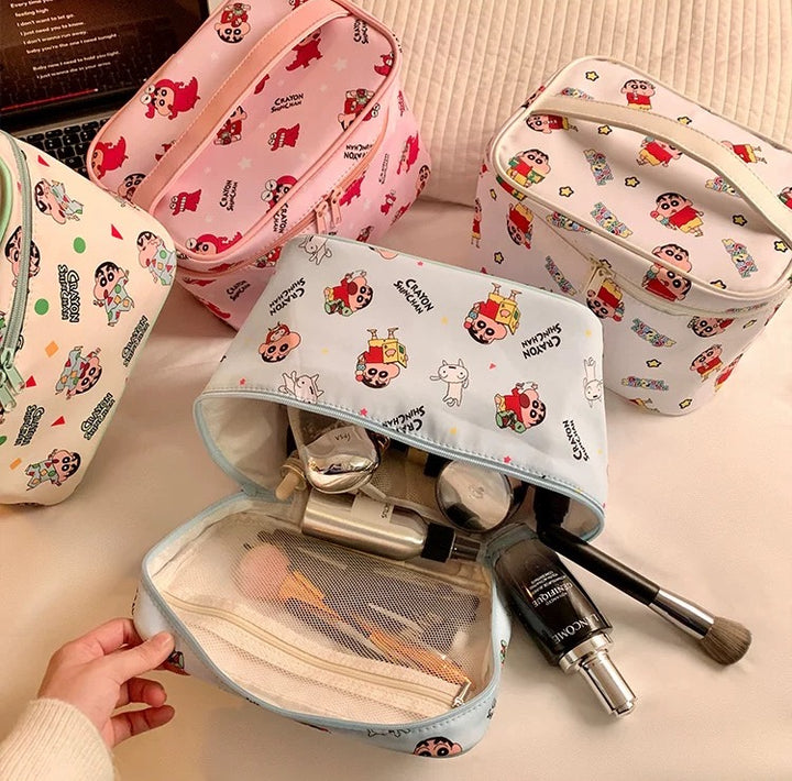 Crayon Shin-chan™ Travel Toiletry & Skincare Bag
Spacious, Multi-Compartment Organizer with Handle – Perfect for Travel & Daily Use