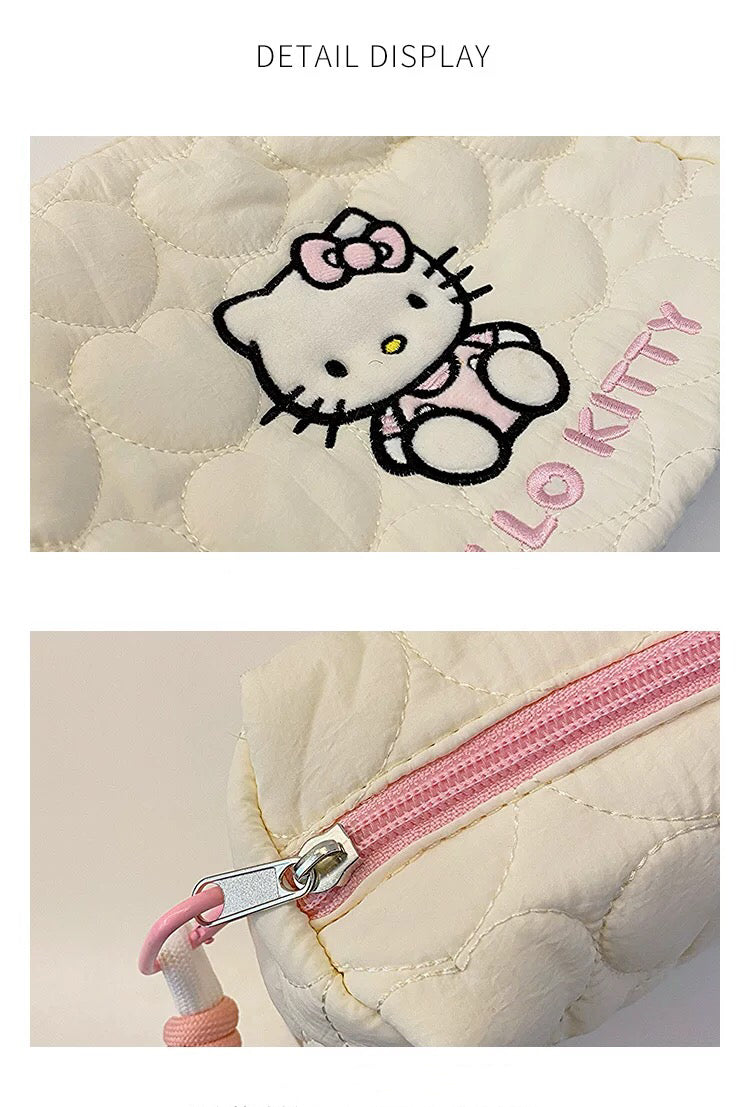 Sanrio™ Puffy Cloud Makeup Bag
Soft and Adorable Multi-Use Pouch – Perfect for Cosmetics, Travel, and Everyday Storage