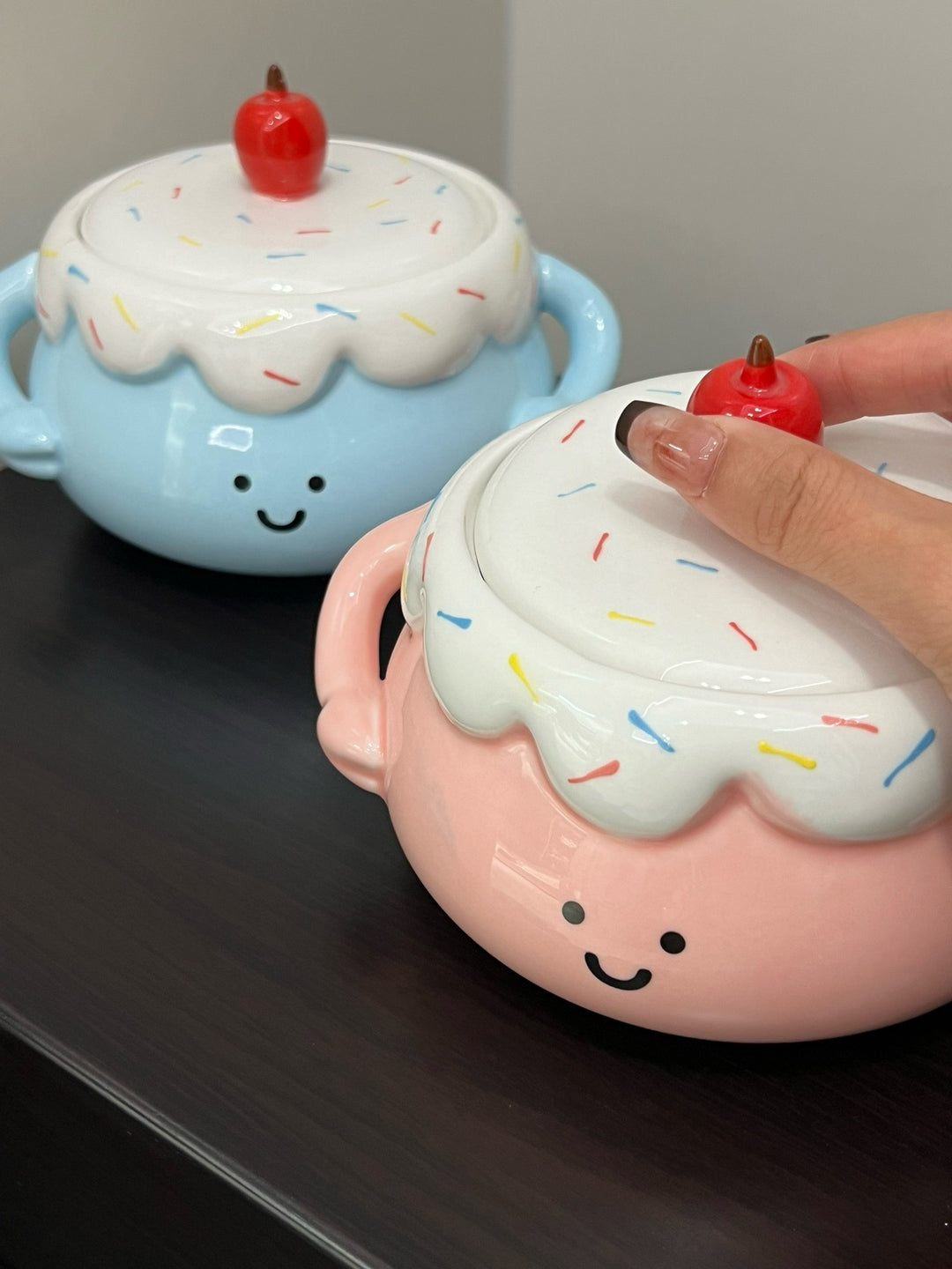 🍰🍒 Chubby Ceramic Stew Pot| Single-Serve Underglaze Lidded Soup Bowl with Double Handles