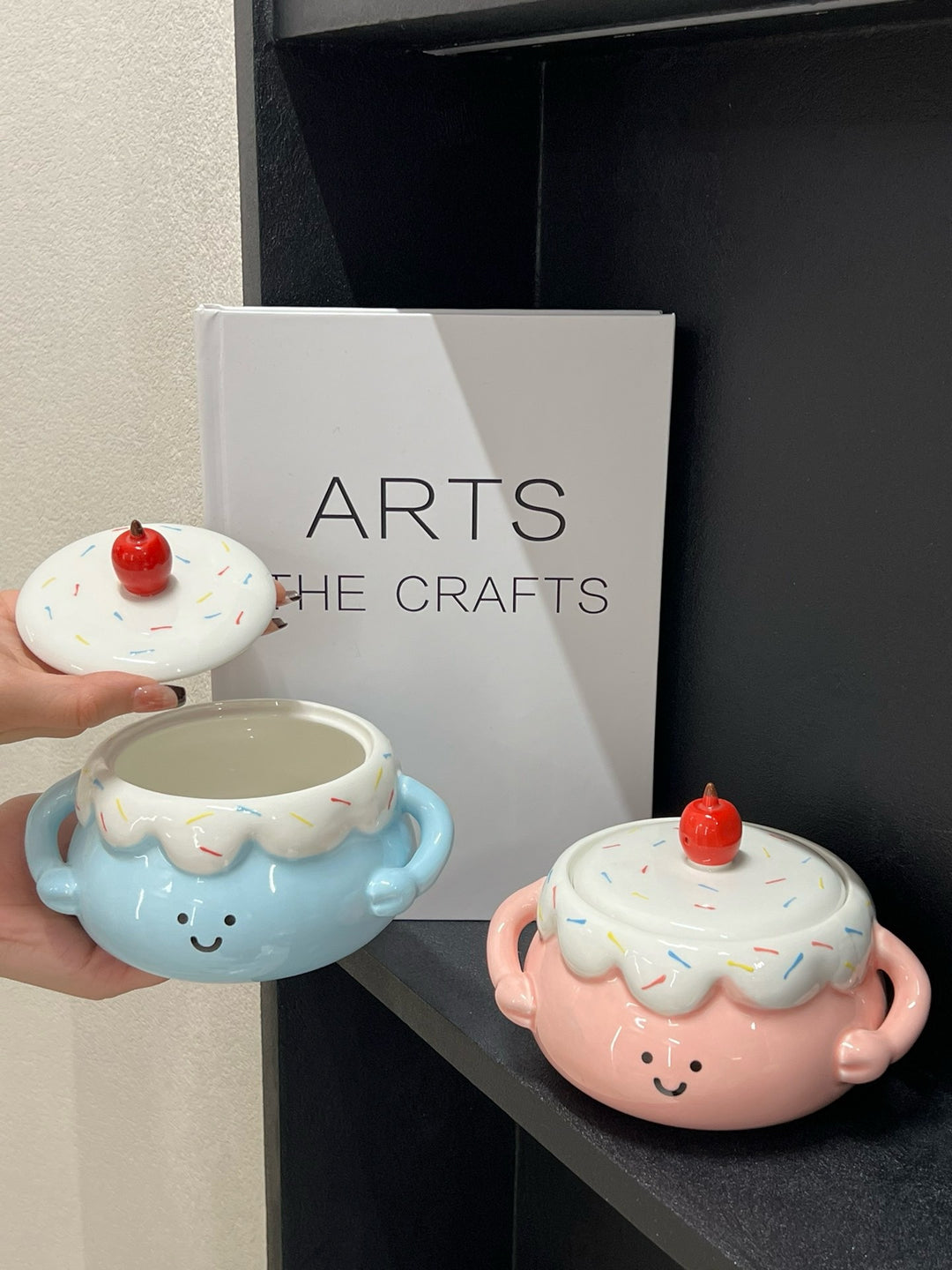 🍰🍒 Chubby Ceramic Stew Pot| Single-Serve Underglaze Lidded Soup Bowl with Double Handles