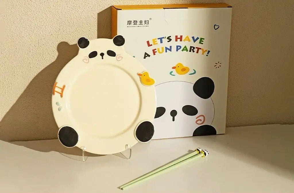 「Animal Party」Ceramic Dish Set Unique Dinnerware for Birthday, Ideal Gift