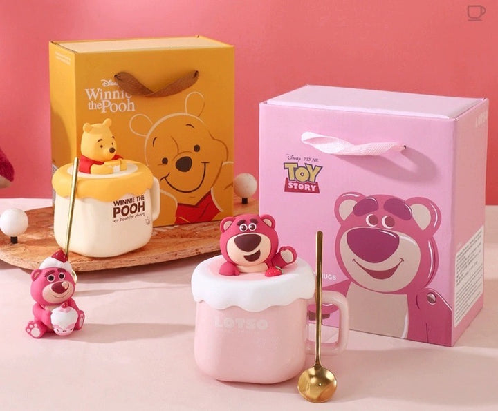 Disney™️ Lotso 🍓 & Winnie the Pooh Lidded Mug With Lid, Spoon & Gift Box