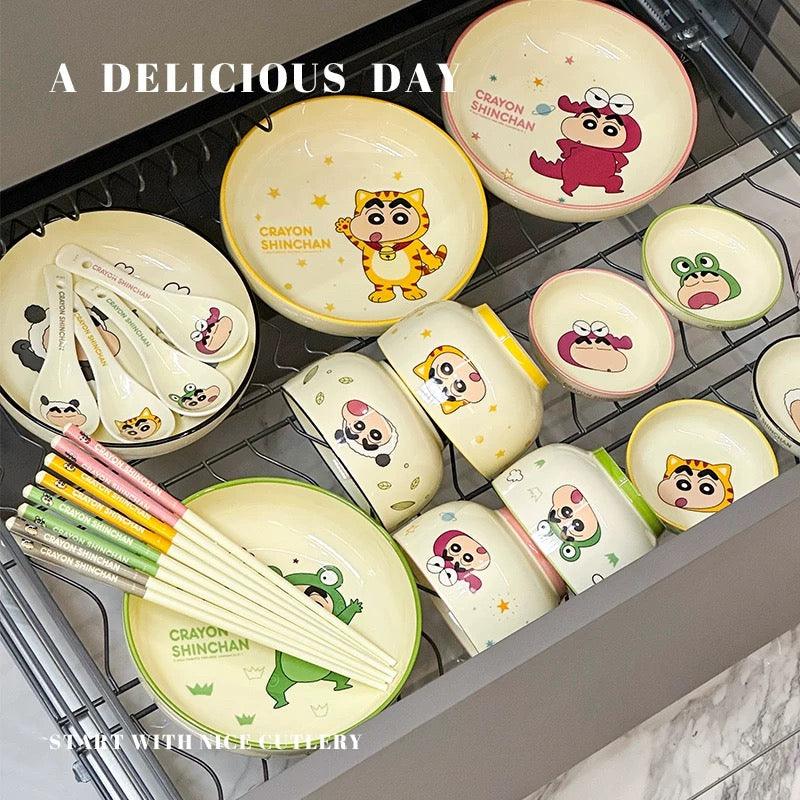 🖍️ Crayon Shin-chan Solo Dining Set — Animal Series 🐸🐼🐯🐊 Ceramic Bowl & Plate Set with Gift Box 🎁