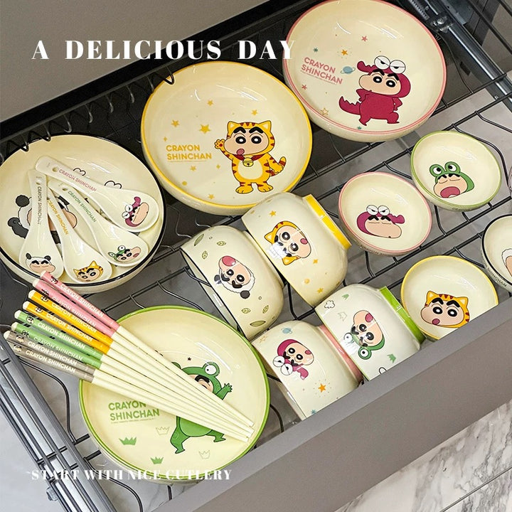 🖍️ Crayon Shin-chan Solo Dining Set — Animal Series 🐸🐼🐯🐊 Ceramic Bowl & Plate Set with Gift Box 🎁