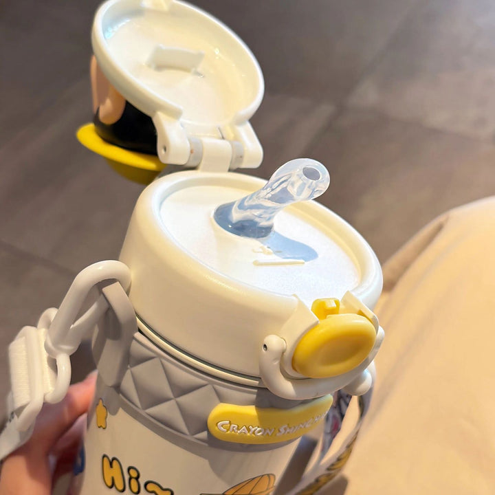 Crayon Shin-chan 316 Thermos Cup Portable Straw Cup Travel Mug Crossbody One-button Pop Lid +Safety Lock 520ml